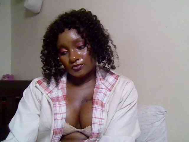 SweetKimmie webcam