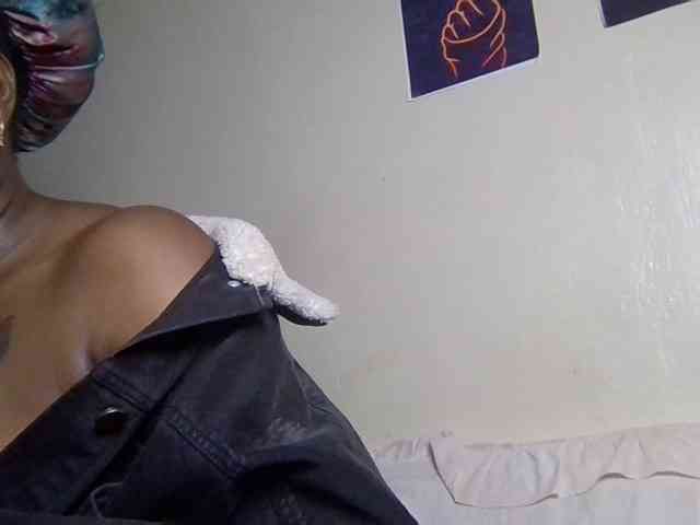 SweetKimmie webcam