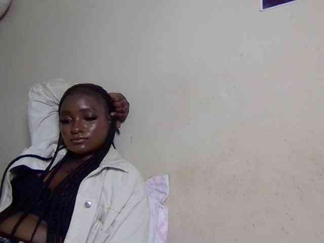 SweetKimmie webcam
