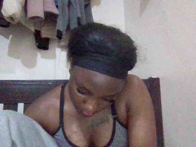 SweetKimmie webcam