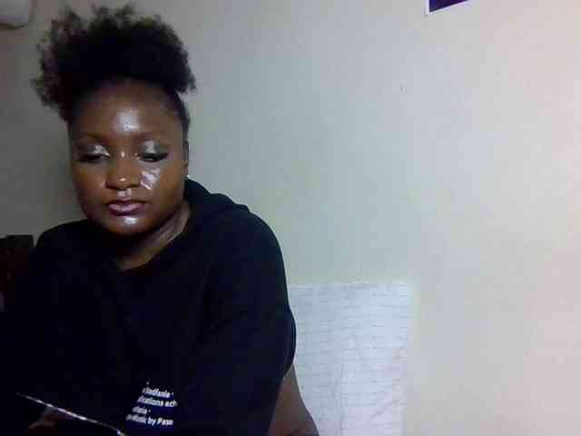 SweetKimmie webcam