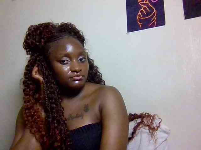 SweetKimmie webcam