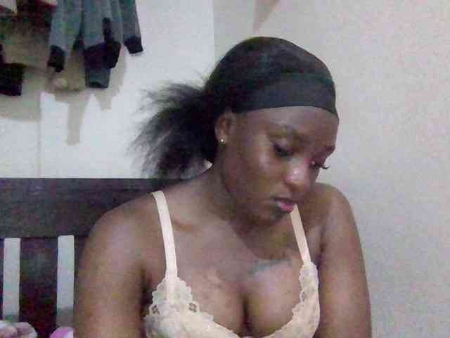 SweetKimmie webcam
