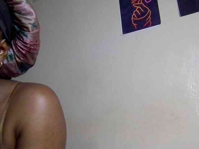SweetKimmie webcam