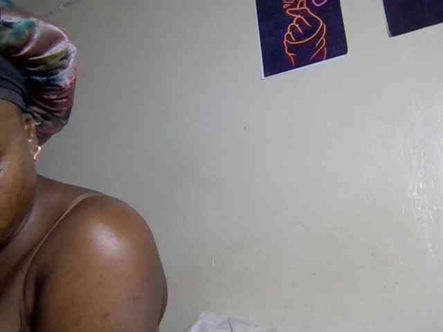 SweetKimmie webcam