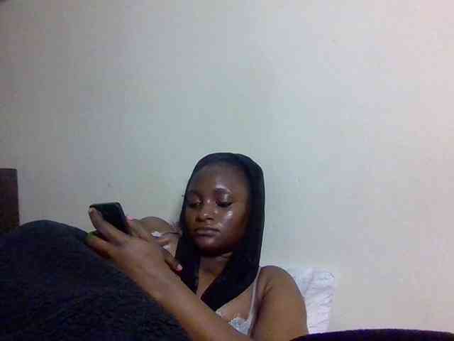 SweetKimmie webcam
