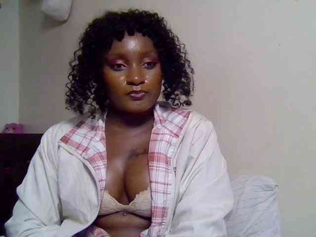 SweetKimmie webcam