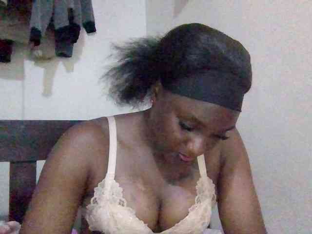SweetKimmie webcam
