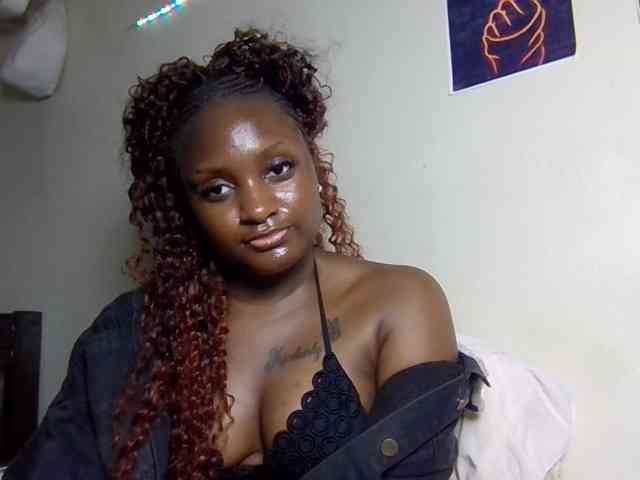 SweetKimmie webcam