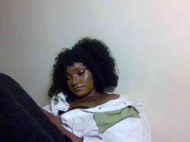 SweetKimmie webcam