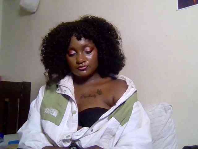 SweetKimmie webcam