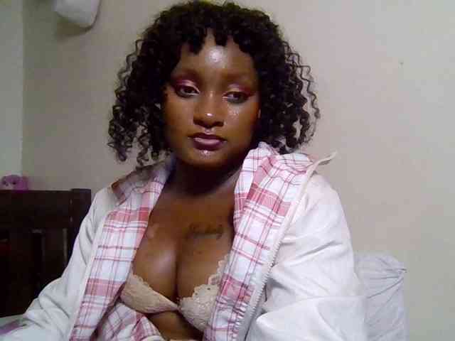 SweetKimmie webcam
