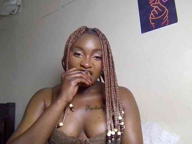SweetKimmie webcam