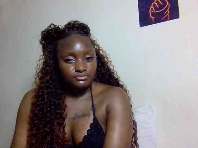 SweetKimmie webcam