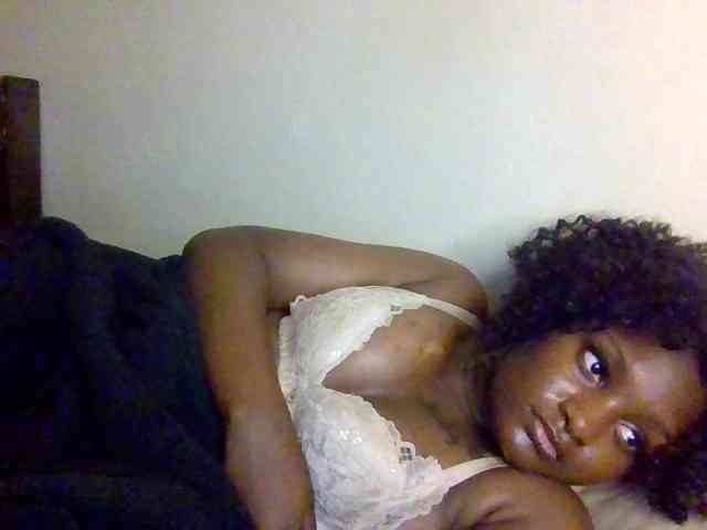 SweetKimmie webcam