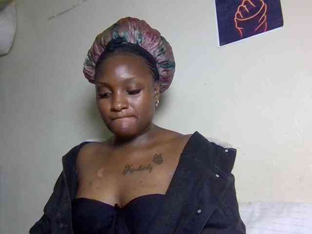 SweetKimmie webcam