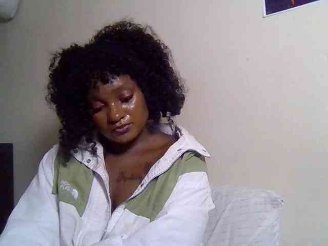 SweetKimmie webcam