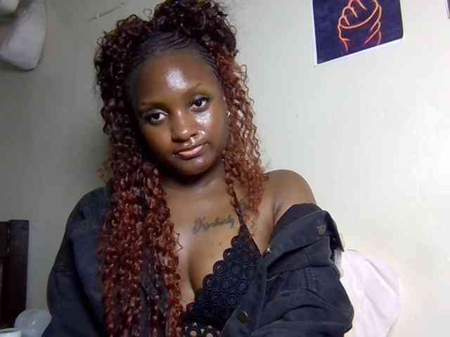 SweetKimmie webcam