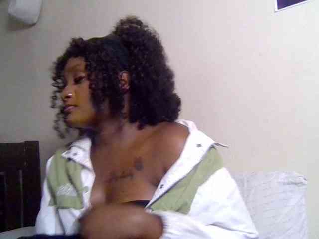 SweetKimmie webcam