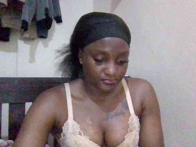 SweetKimmie webcam