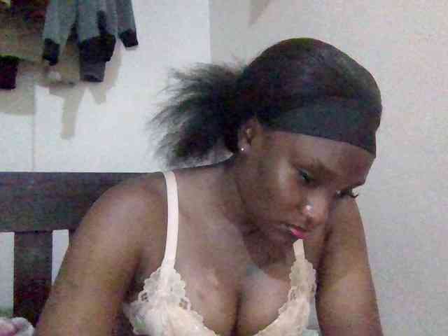 SweetKimmie webcam