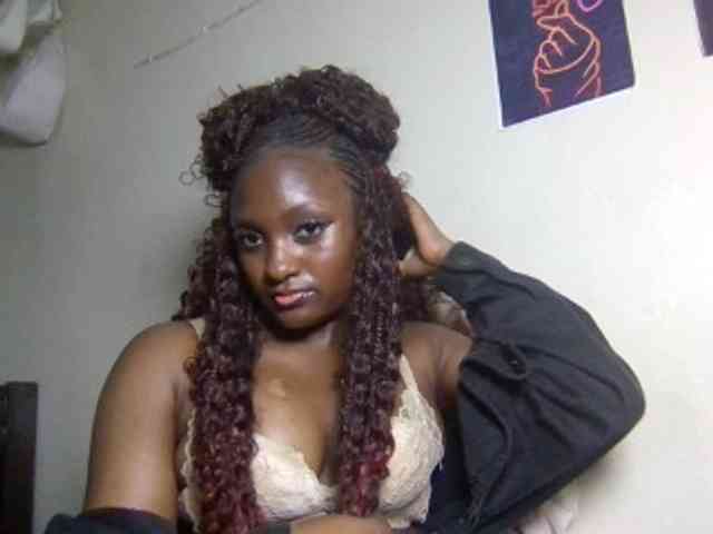 SweetKimmie webcam