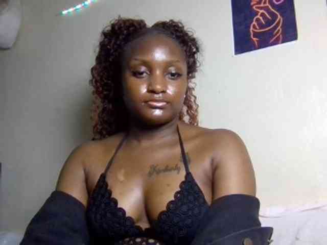 SweetKimmie webcam