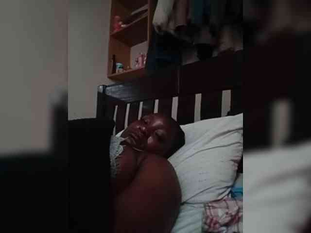 SweetKimmie webcam