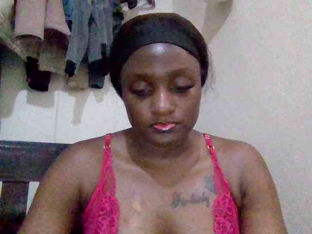 SweetKimmie webcam