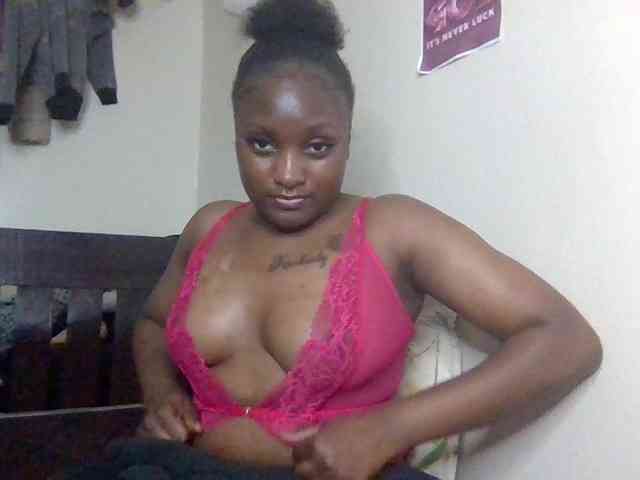 SweetKimmie webcam
