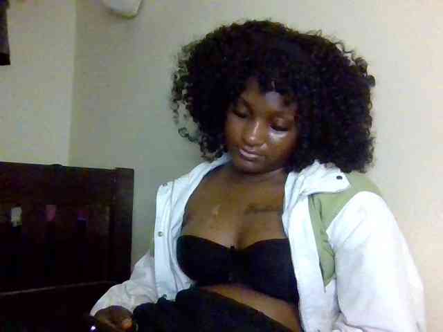 SweetKimmie webcam