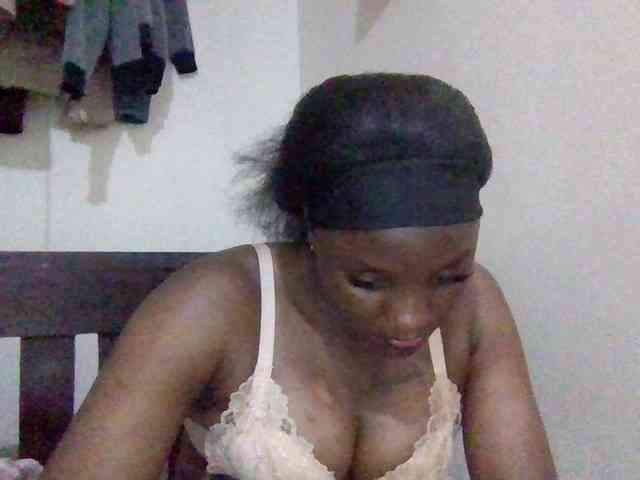 SweetKimmie webcam