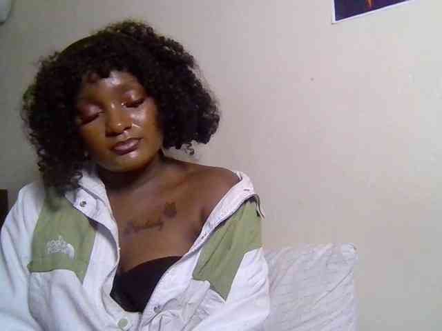 SweetKimmie webcam