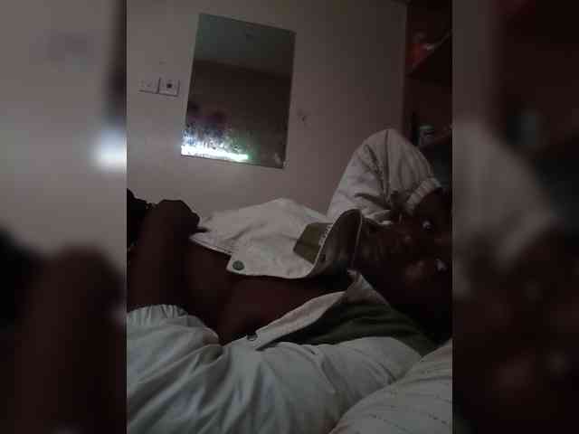 SweetKimmie webcam