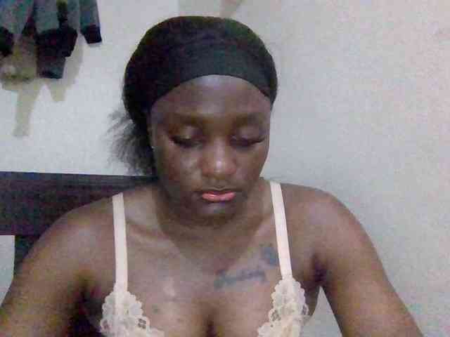 SweetKimmie webcam