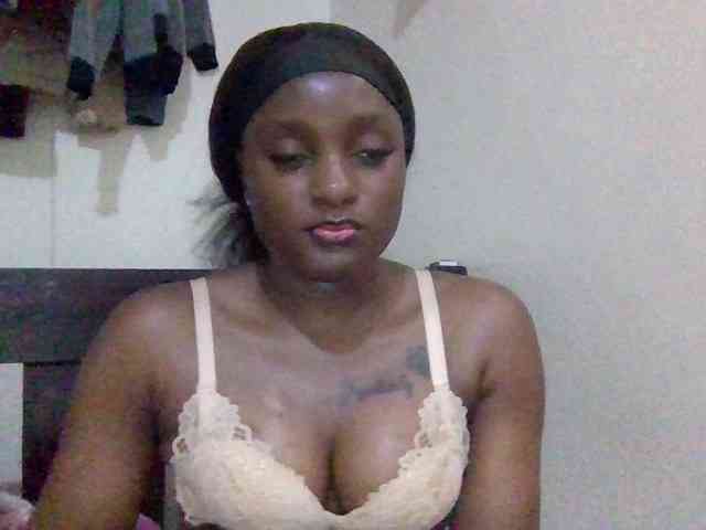 SweetKimmie webcam