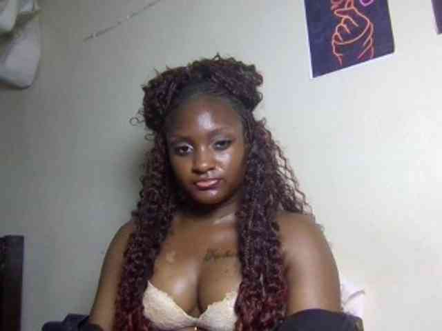 SweetKimmie webcam