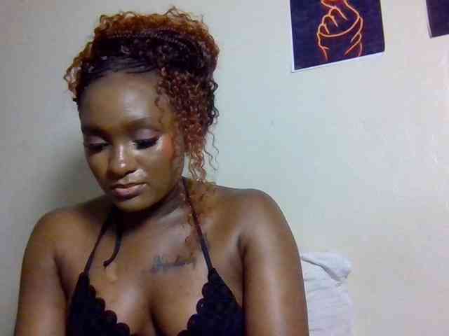 SweetKimmie webcam