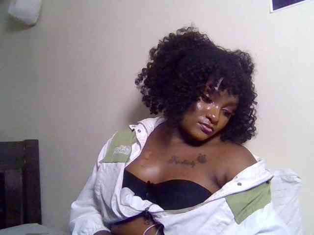 SweetKimmie webcam