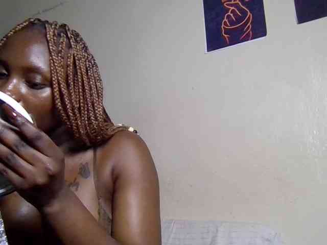 SweetKimmie webcam