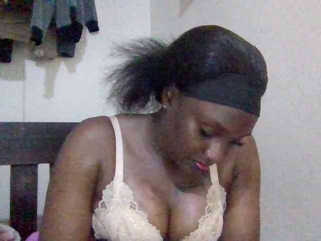 SweetKimmie webcam