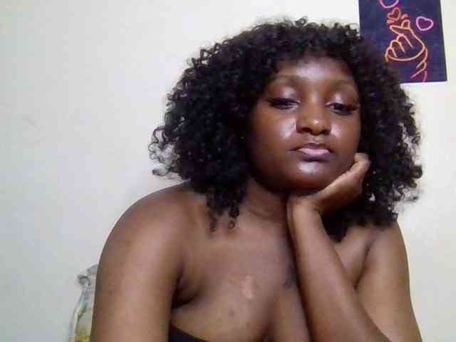 SweetKimmie webcam