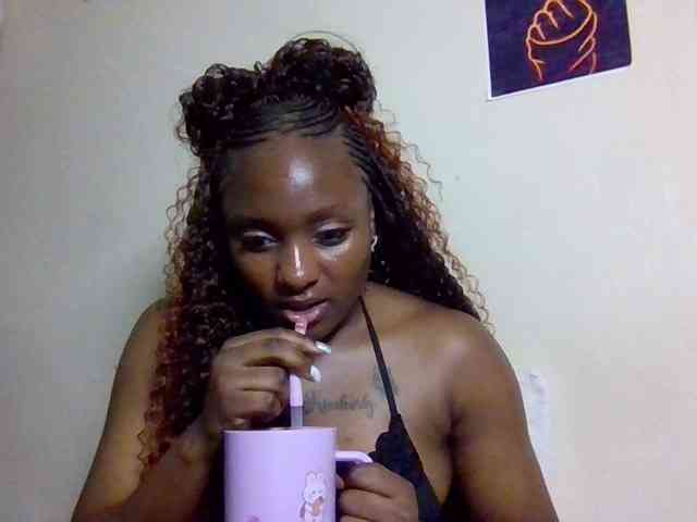 SweetKimmie webcam