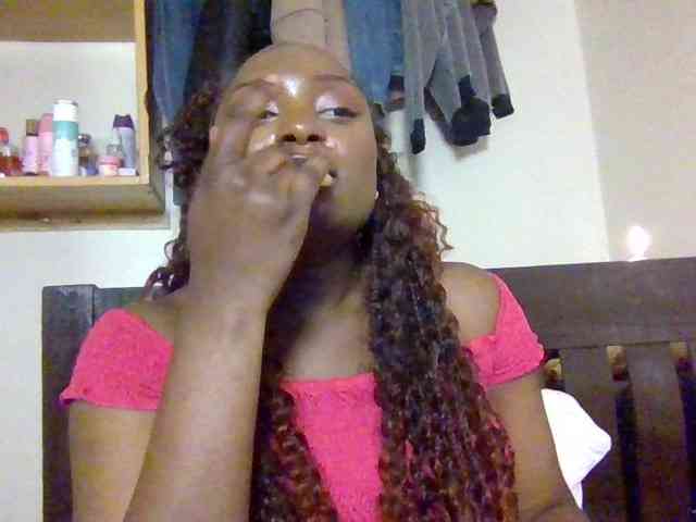 SweetKimmie webcam