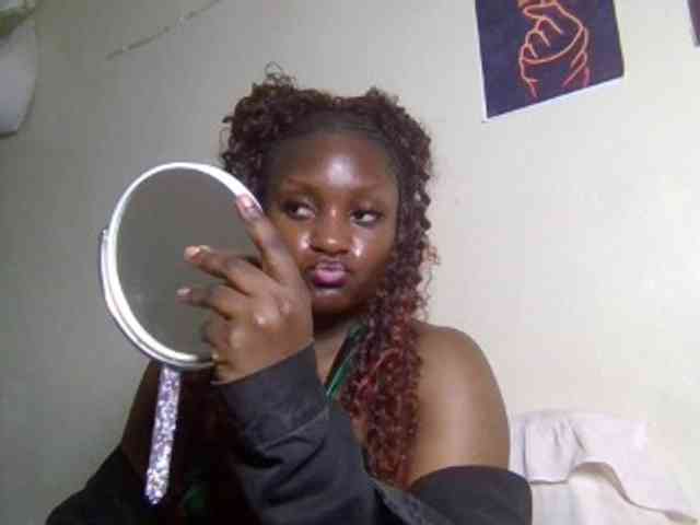 SweetKimmie webcam