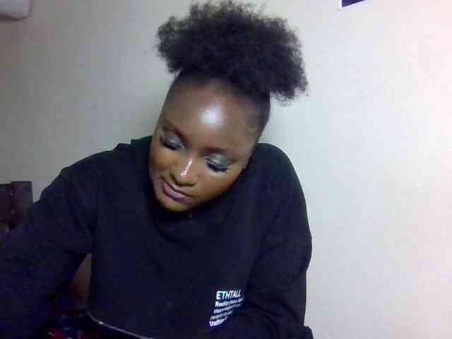 SweetKimmie webcam