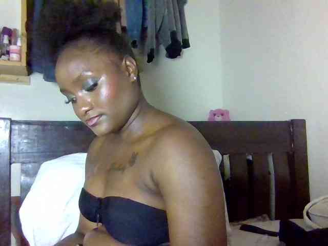 SweetKimmie webcam