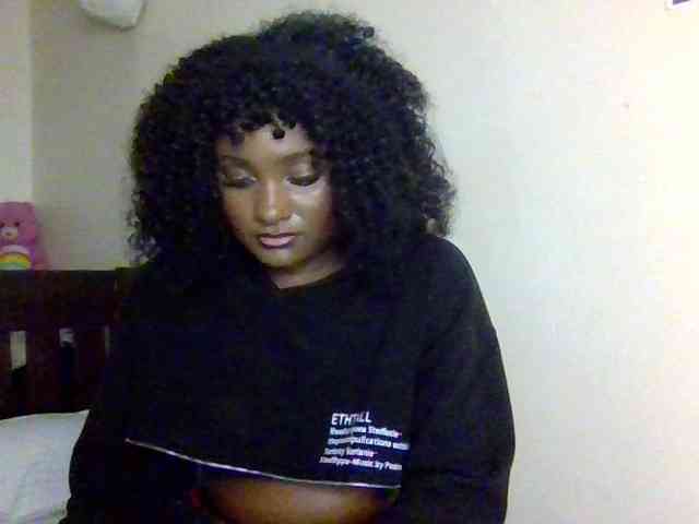 SweetKimmie webcam