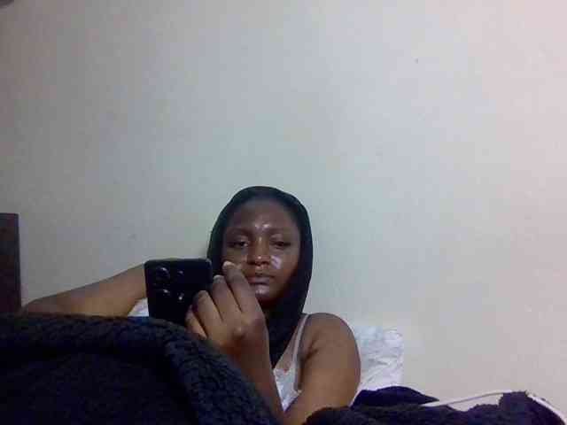 SweetKimmie webcam