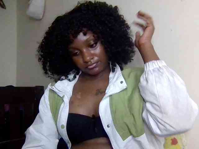 SweetKimmie webcam